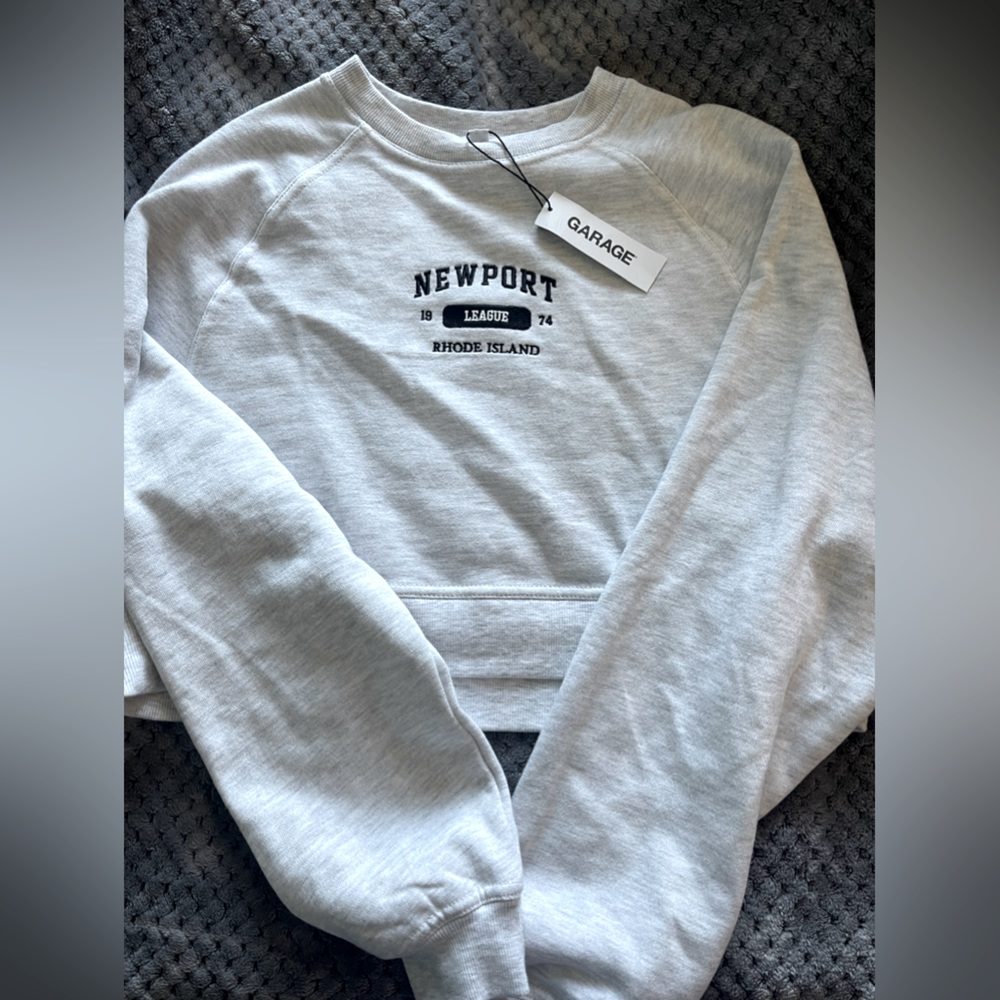 NWT Garage cropped crewneck